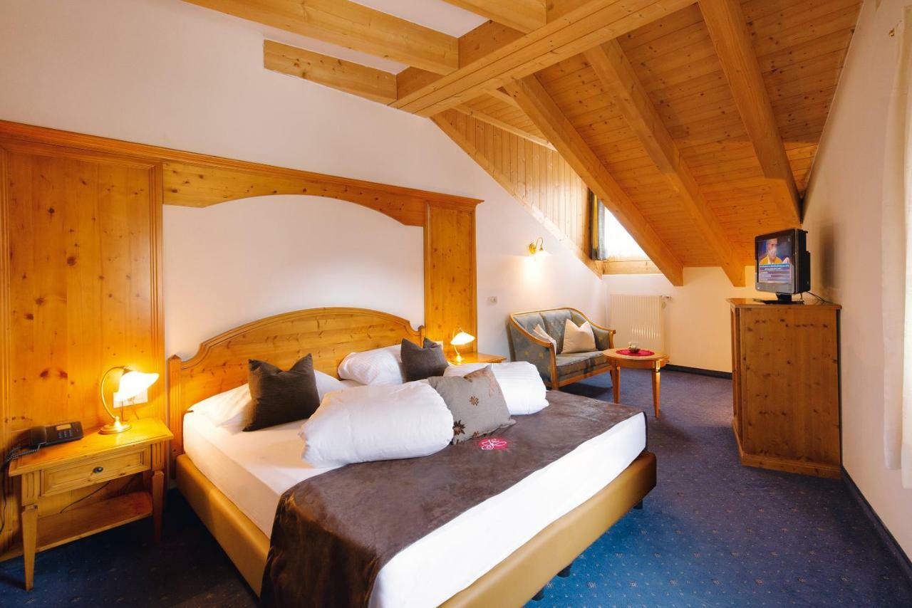 Hotel Engel Schluderns Zewnętrze zdjęcie