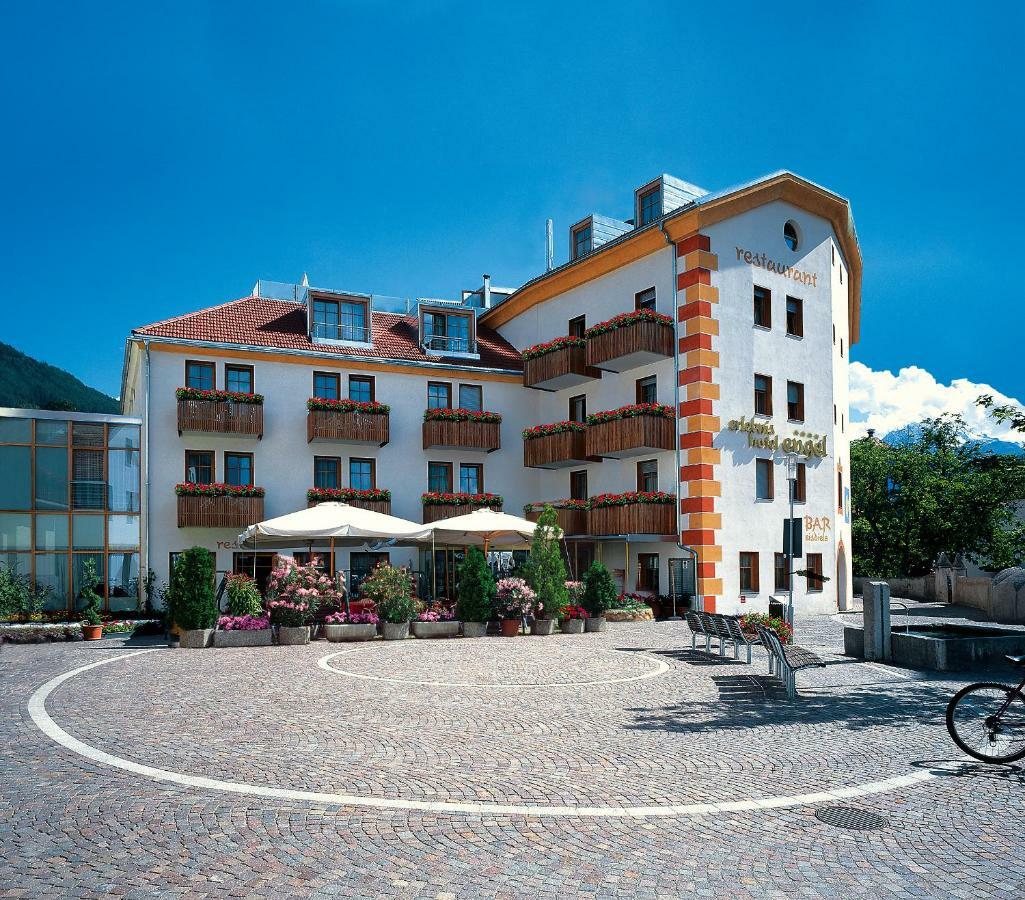 Hotel Engel Schluderns Zewnętrze zdjęcie